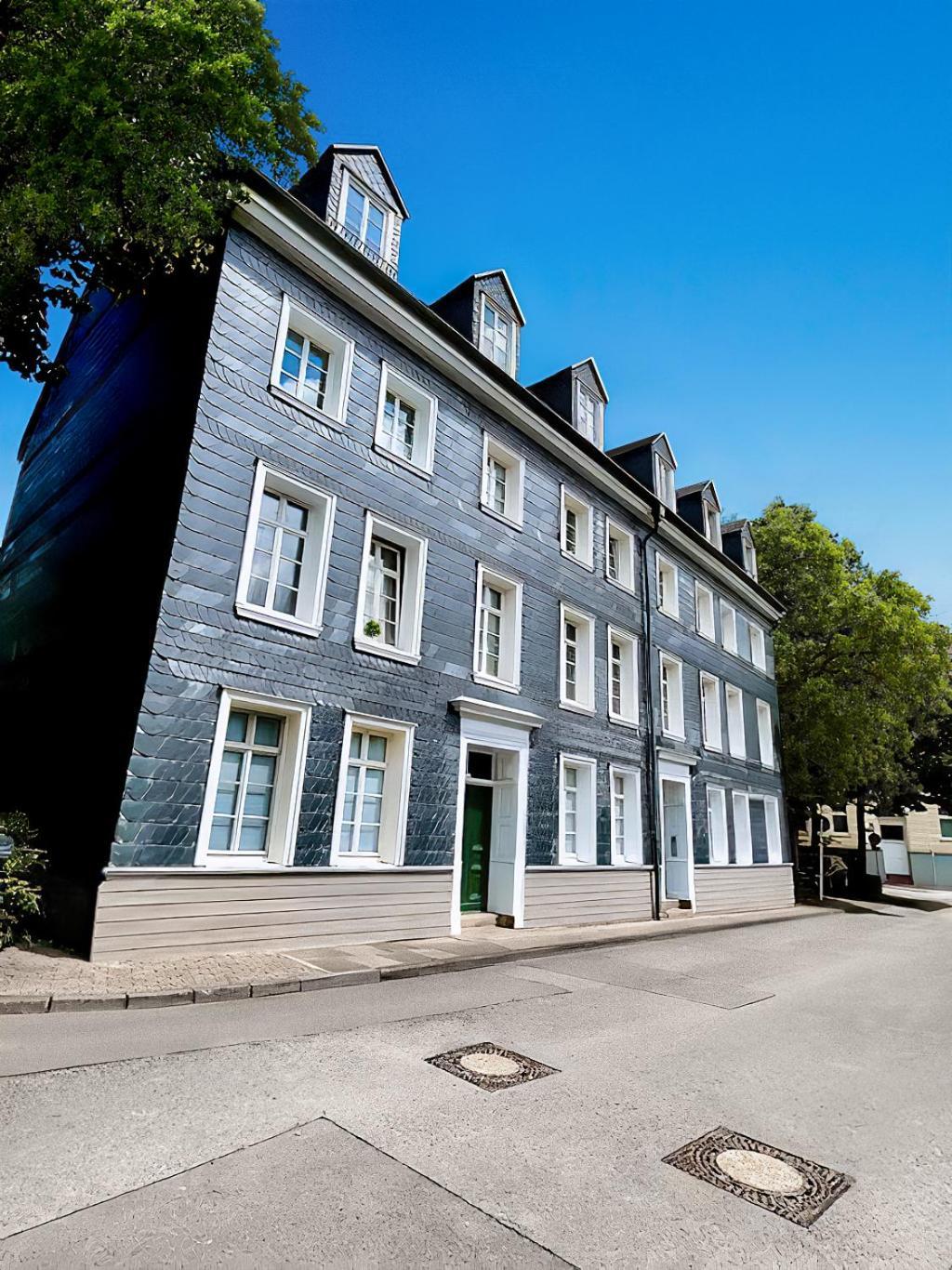Smart Home - Wuppertal - Perfect For 6 Guests - Central - Netflix - Schwebebahn - Free Parking Zone Exterior photo
